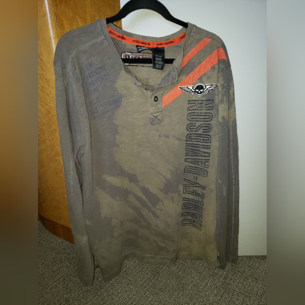Large Harley Davidson long sleeve t-shirt